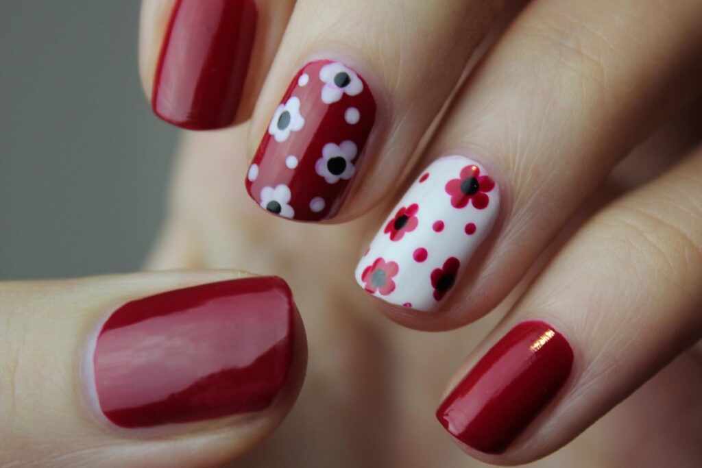 Comment faire sécher son vernis à ongles plus vite