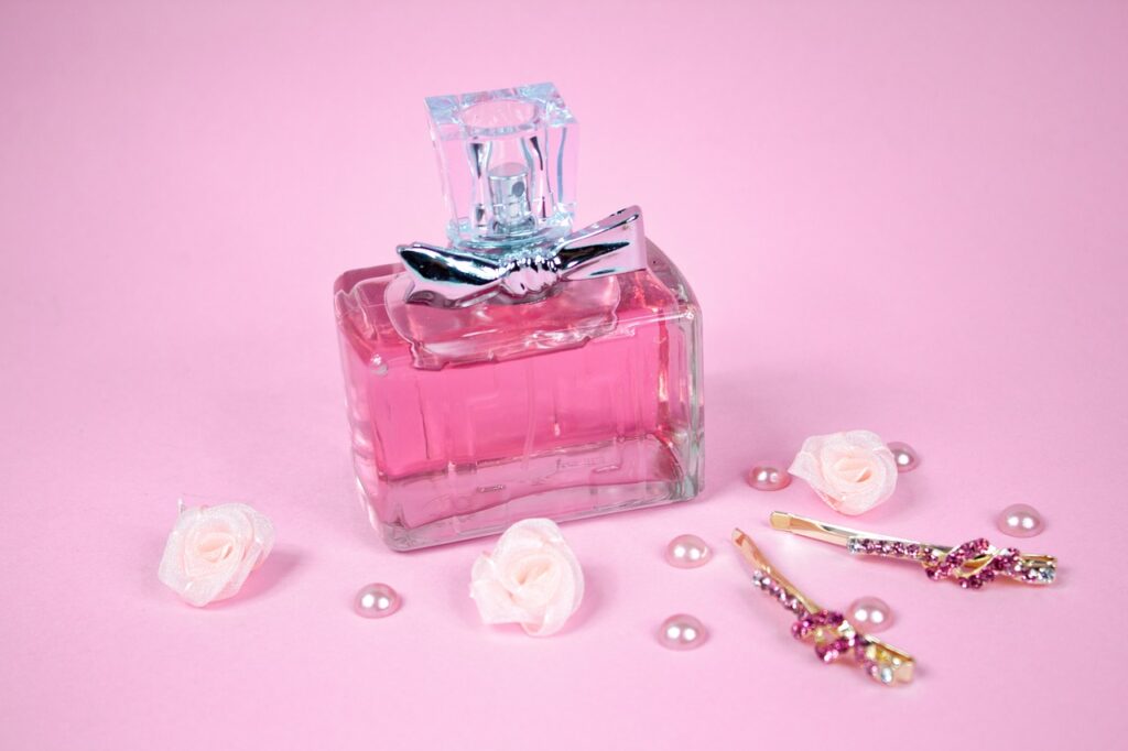 Le parfum pour cheveux : comment bien le choisir ?
